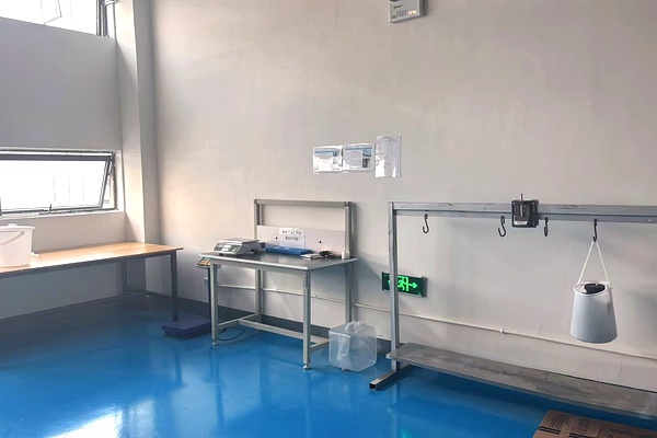 laboratory drop test for humanitarian water containers quality testing laboratory for water containers